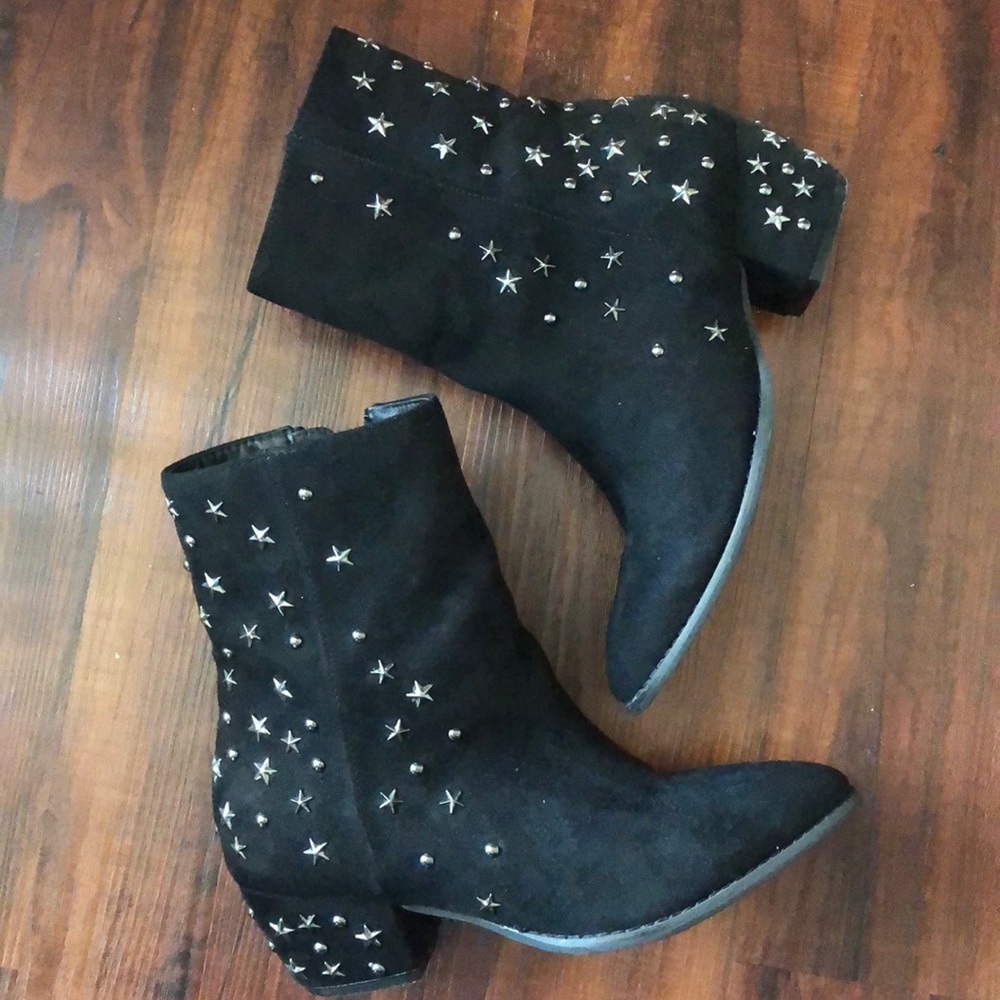 Missguided Star Embellished Suede Boots